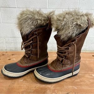 The coveted and functional Joan of Arctic snow boots